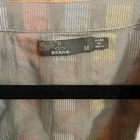 Prana green square printed sustainable blouse Size Medium - Picture 3 of 8